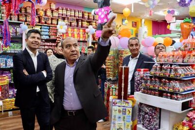 Lalo Rivera se reúne con migrantes poblanos en Nueva Jersey