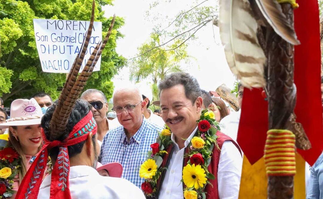 Ignacio Mier Velazco se reunió con habitantes de Tehuacán | foto: Especial
