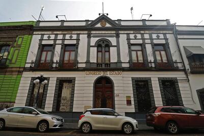 Mujeres logran diputaciones a cuentagotas en el Congreso de Puebla