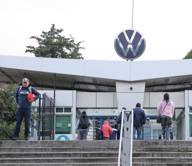 Se conjura huelga en Volkswagen, sindicato logra aumento salarial del 4%