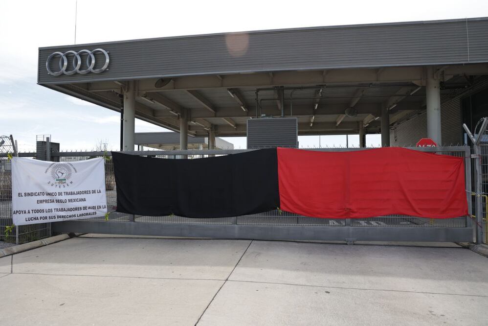 Desde hace 19 días estalló la huelga en Audi | ES IMAGEN
