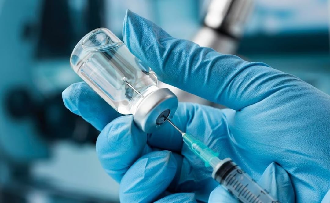 Comirnaty fue recientemente aprobada por la Comisión Federal para la Protección contra Riesgos Sanitarios (Cofepris). |  Foto: Freepik