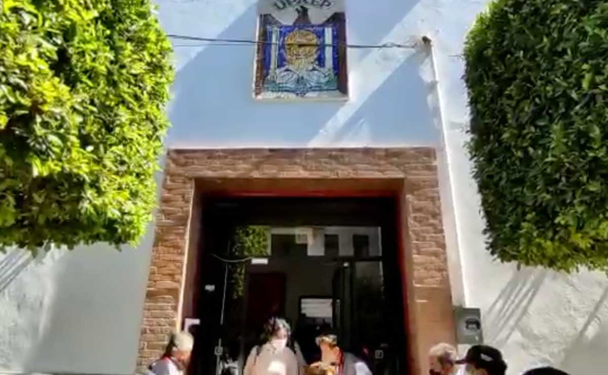 Alumno agrede a profesor con un martillo en preparatoria UPAEP