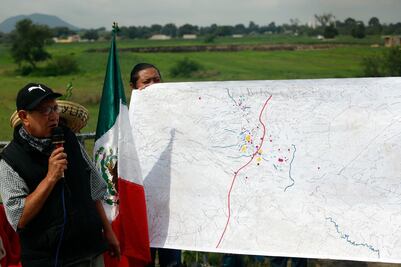 Socavón en Puebla. Familias de zona acordonada, sin papeles para cobrar indemnizaciones