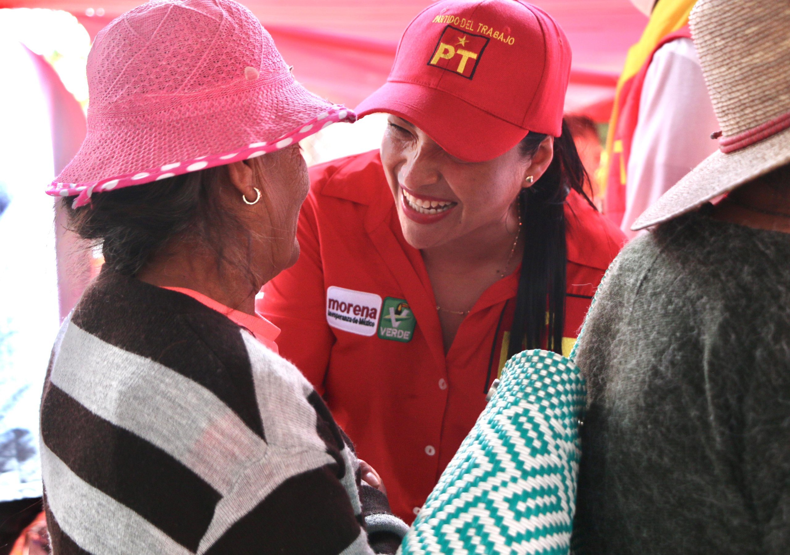 Liz Sánchez estuvo de gira en Coronango | Fotos Especiales