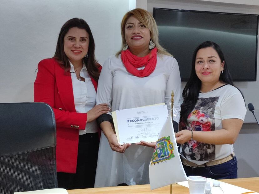 El Congreso del Estado de Puebla entregó reconocimientos a migrantes poblanos | Fotos Congreso del Estado de Puebla