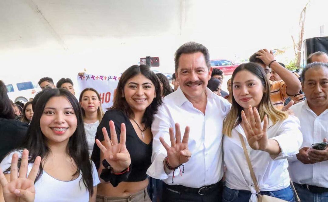 Ignacio Mier Velazco se reunió en Puebla con vecinos de Lomas de San Miguel | foto:Especial