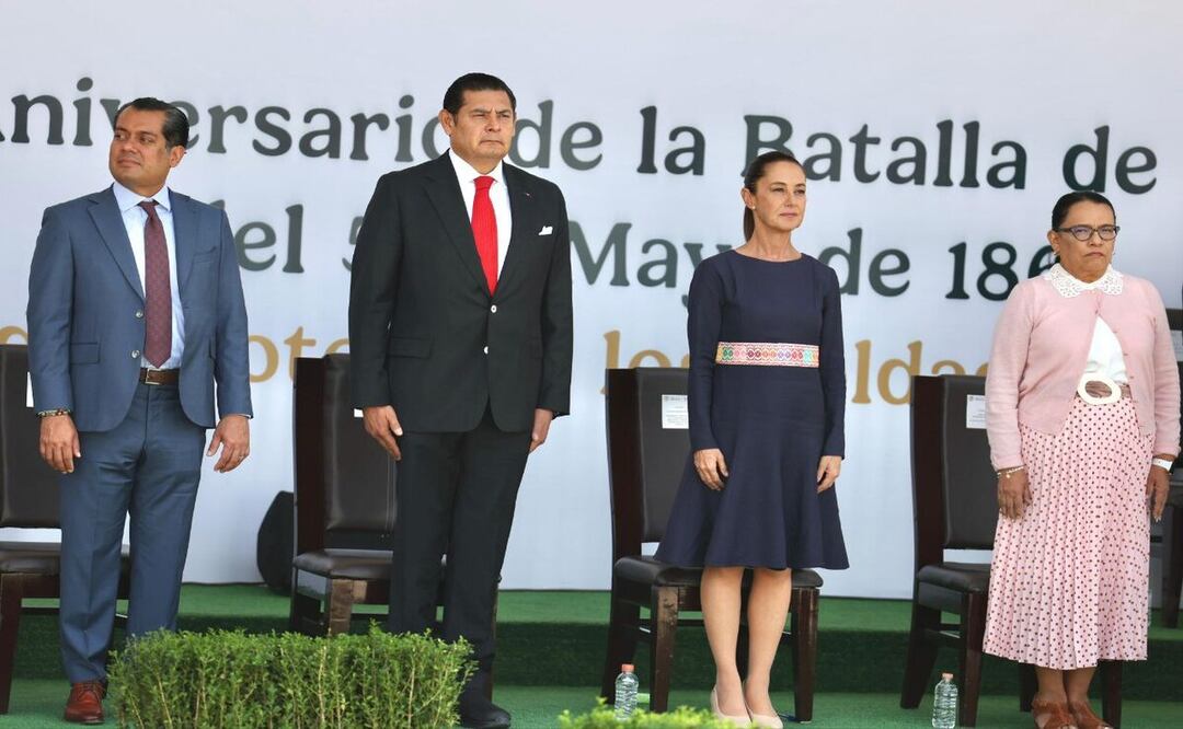 Claudia Sheinbaum y Alejandro Armenta presidieron la ceremonia y desfile del 5 de mayo | Fotos: Gobierno del Estado