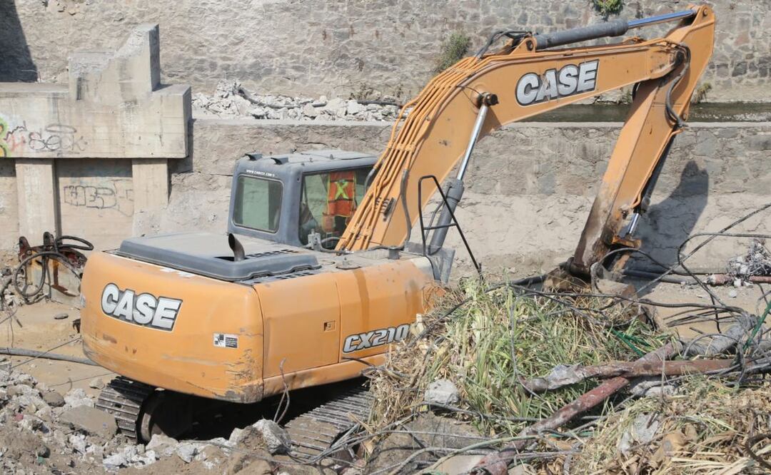 En la ciudad de Puebla hay al menos 39 casos de construcciones irregulares invadiendo la vía pública. | Foto: Agencia Es Imagen para El Universal Puebla