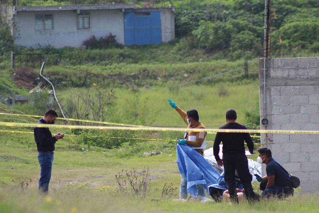 Con cartel firmado por ‘Los Zetas’, tiran cadáver en Playas del Sur