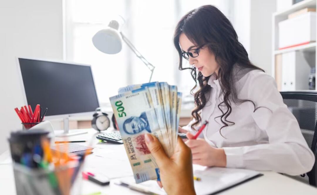 Salario de una secretaria en Puebla, 2024 / Foto: Freepik