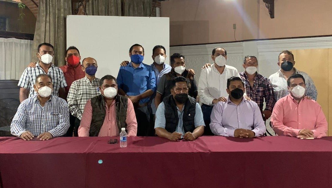 Se reúne equipo de Lalo Rivera con presidentes auxiliares