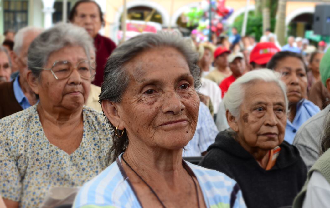 En una conferencia de prensa, la próxima presidenta de México, Claudia Sheinbaum, dio a conocer la fecha de inicio del registro para la Pensión del Bienestar destinada a mujeres de 60 a 64 años.
Foto: Producción El Universal Puebla