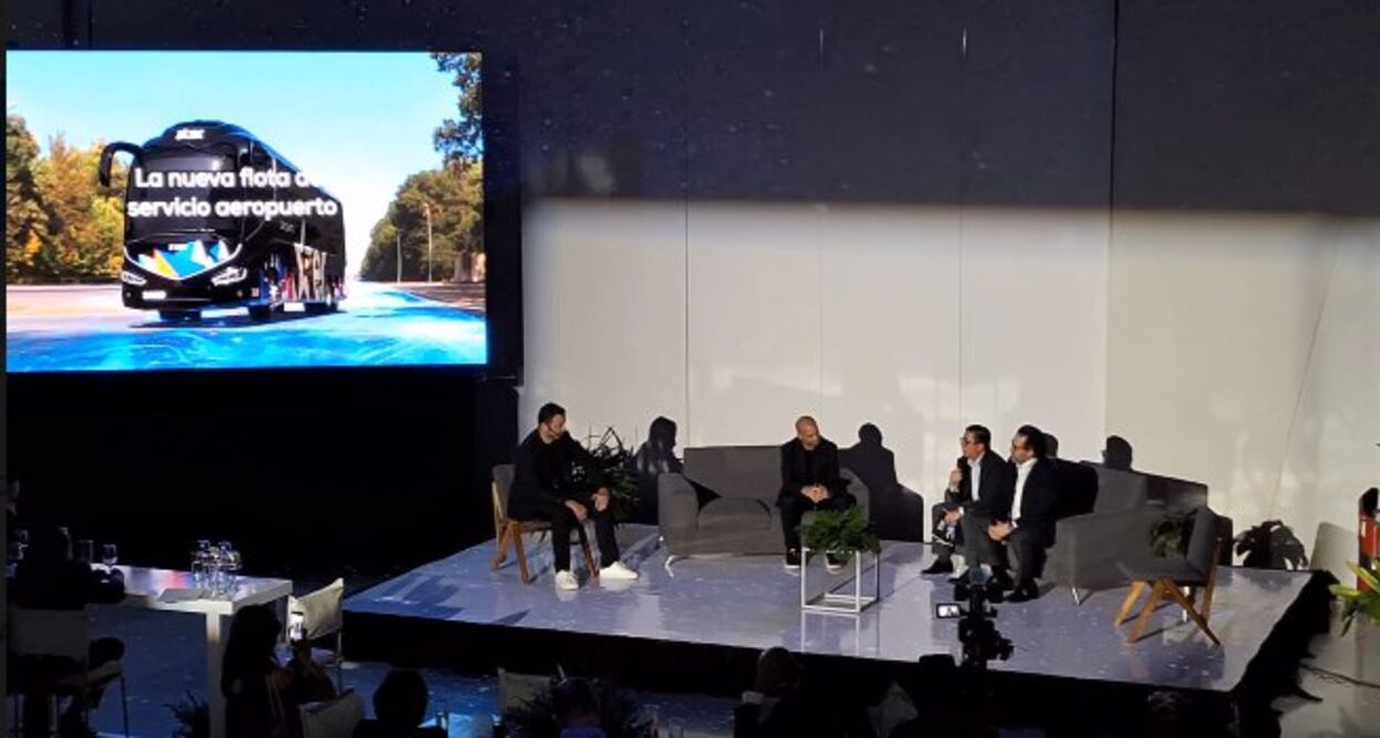 Estrella Roja presentó en conferencia su nueva flota | Foto: Especial