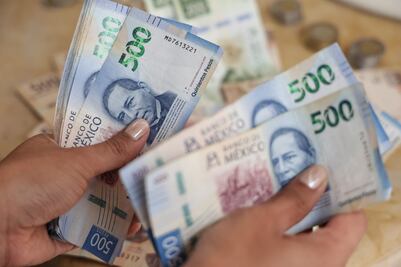 ¿Cuánto debes ganar para recibir la pensión del 100% que propone AMLO?