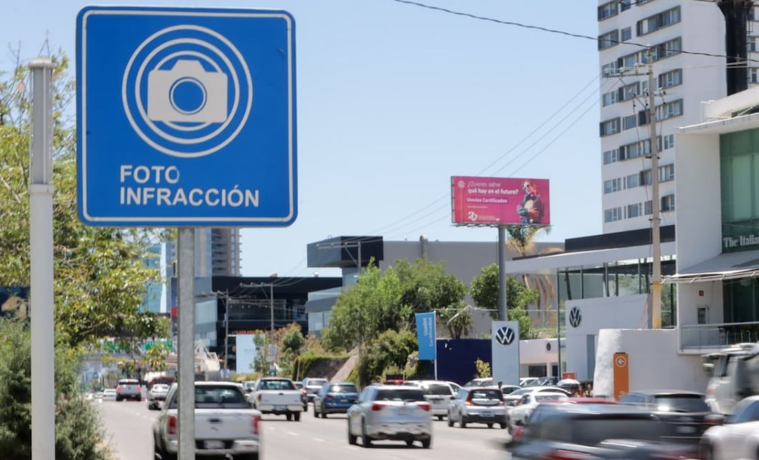 Para las fotomultas en Puebla hay 172 cámaras instaladas para detectar a los vehículos que conducen a exceso de velocidad | Foto: Agencia Es Imagen para El Universal Puebla