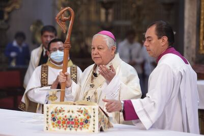 Arzobispo de Puebla se recupera tras operación