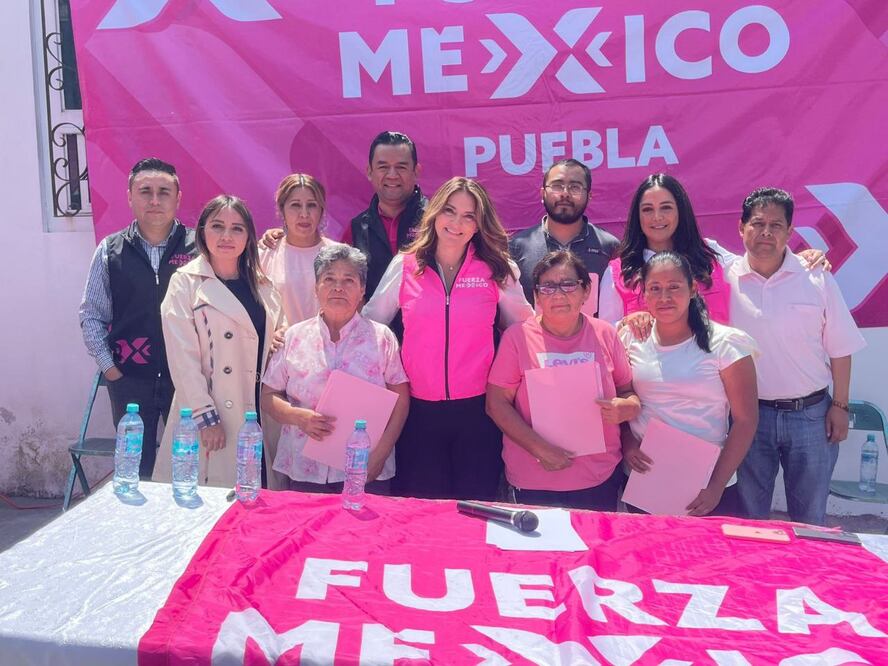 Fuerza por México sigue creciendo en Puebla; toman protesta a comités auxiliares | Foto: Fuerza por México.
