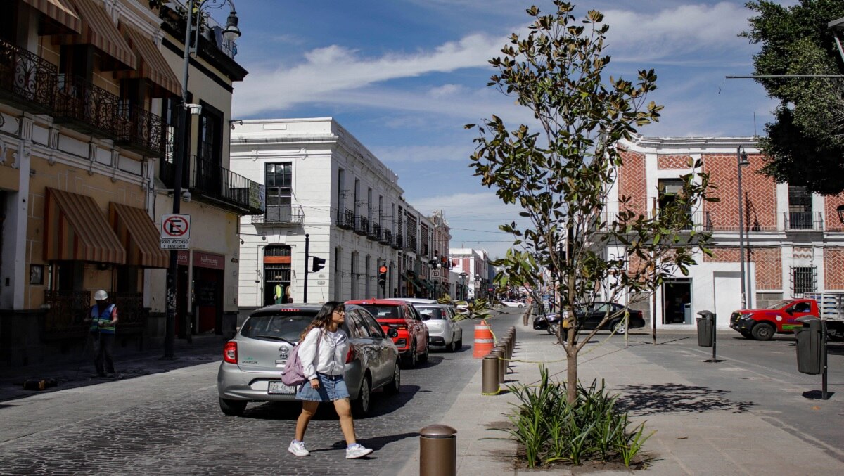 Berenice Vidal Castelán, responsable de la Gerencia del Centro Histórico, subrayó que el proyecto de peatonalización en Puebla se encuentra entre los finalistas, y el resultado se anunciará en Córdoba, España, durante el mes patrio.

Foto: Producción El Universal Puebla