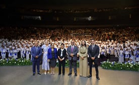 BUAP gradúa a 368 nuevos médicos; Lilia Cedillo les pide ejercer con humanidad