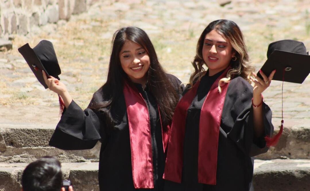 Las clases del ciclo escolar 2022-2023 están por llegar a su fin, pero aún hay que checar la documentación de los alumnos | Foto: Agencia Es Imagen para El Universal Puebla