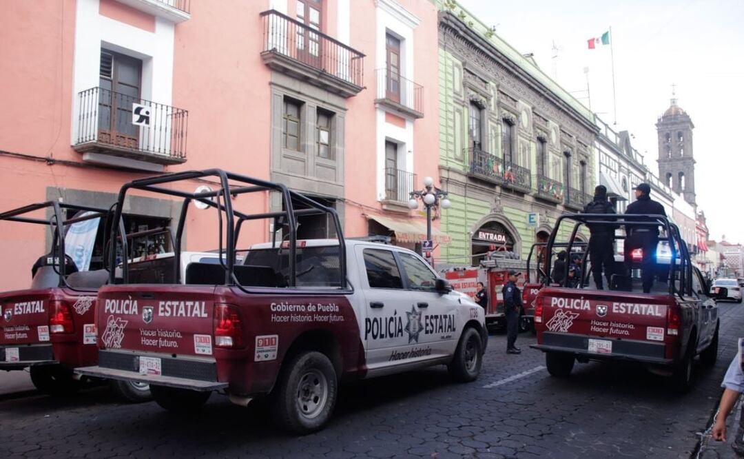 FGE investiga a cuatro elementos estatales por robo de vehículo y secuestro de un comerciante. | Foto: Agencia Es Imagen para El Universal Puebla
