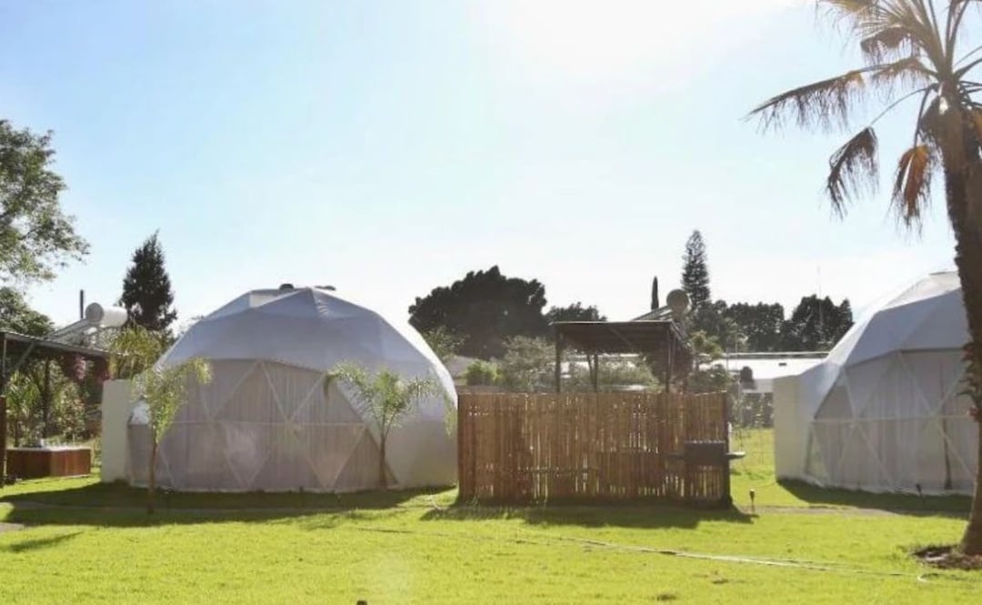 El glamping es una opción de alojamiento en el que tienes comodidades pero conectas con la naturaleza. | Foto: Instagram Brimin Glamping Atlixco