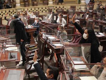 Sin plan de trabajo 17 de 41 diputados locales en Puebla