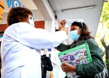 Registran tres casos de estudiantes con Covid-19 tras regreso a clases en CDMX