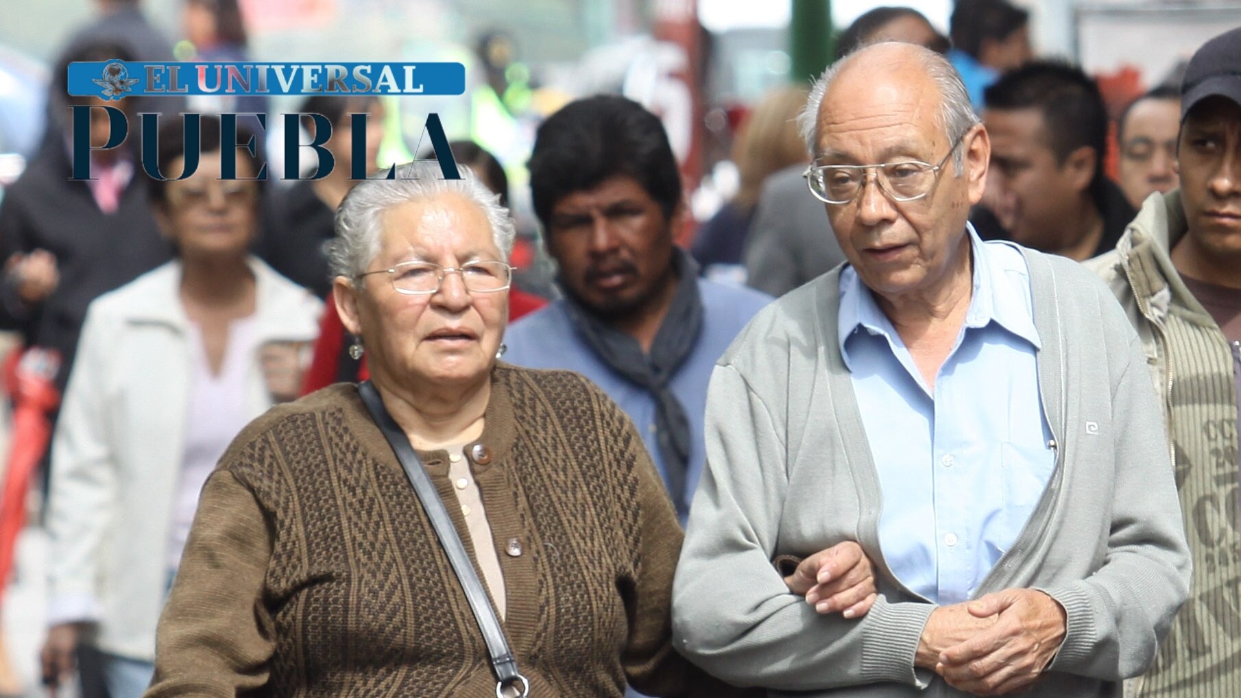 Las pensiones ofrecidas por el IMSS y el ISSSTE son prestaciones económicas diseñadas para proteger a los trabajadores en caso de accidente laboral, enfermedad o accidente no relacionado con el trabajo, o al alcanzar los 60 años de edad.
Foto: Producción El Universal Puebla