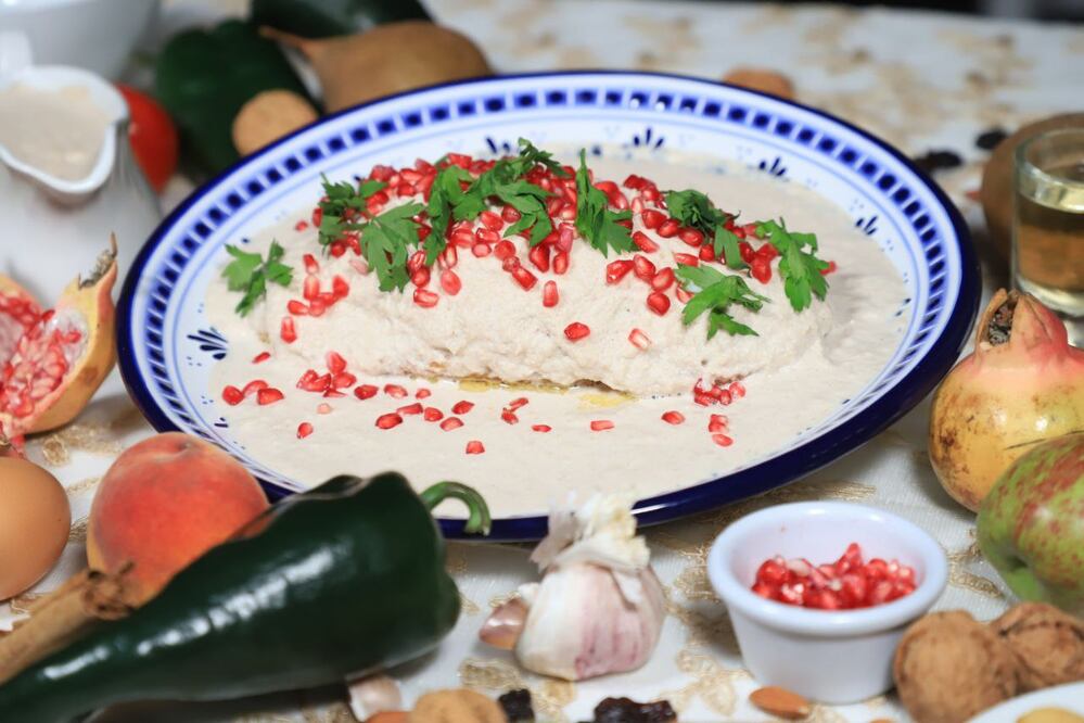 Los colores de los Chiles en Nogada tienen un significado | Es Imagen