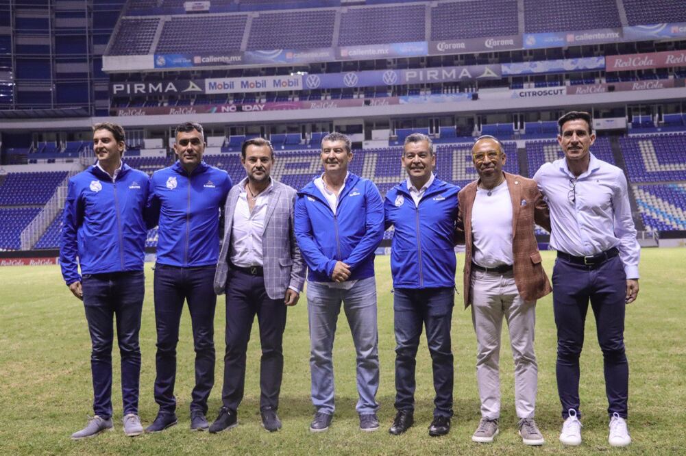 Con Chepo de la Torre Club Puebla inicia una nueva etapa para el Apertura 2024 | Foto: EsImagen