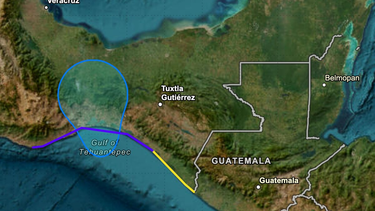 En el boletín emitido a las 5 a.m. hora del este, se informó que el sistema se encontraba a unas 50 millas de Puerto Ángel, México. Actualmente, presenta vientos sostenidos de 35 mph y se desplaza en dirección oeste-noroeste a una velocidad de 9 mph.

Foto: Producción El Universal Puebla