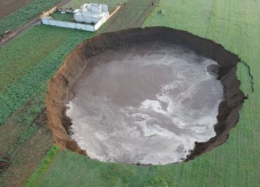 ¿Cuánto mide el socavón de Puebla y por qué se formó? | VIDEOS