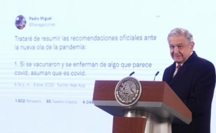 AMLO da positivo a Covid-19; "permaneceré en aislamiento"