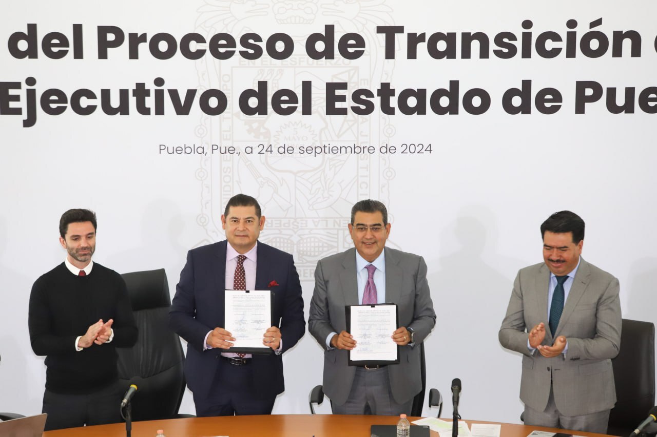 Este 24 de septiembre inició el Proceso de Transición del Poder Ejecutivo del Estado de Puebla | Foto: EsImagen