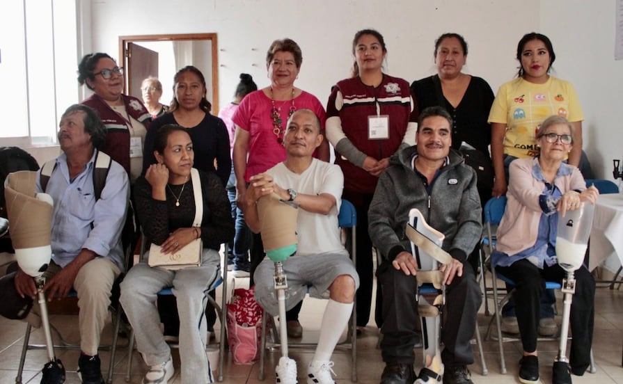 Con prótesis, SEDIF brinda movilidad y autonomía a personas con discapacidad