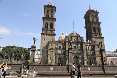 Así se vería la Catedral de Puebla si hubiera sido terminada