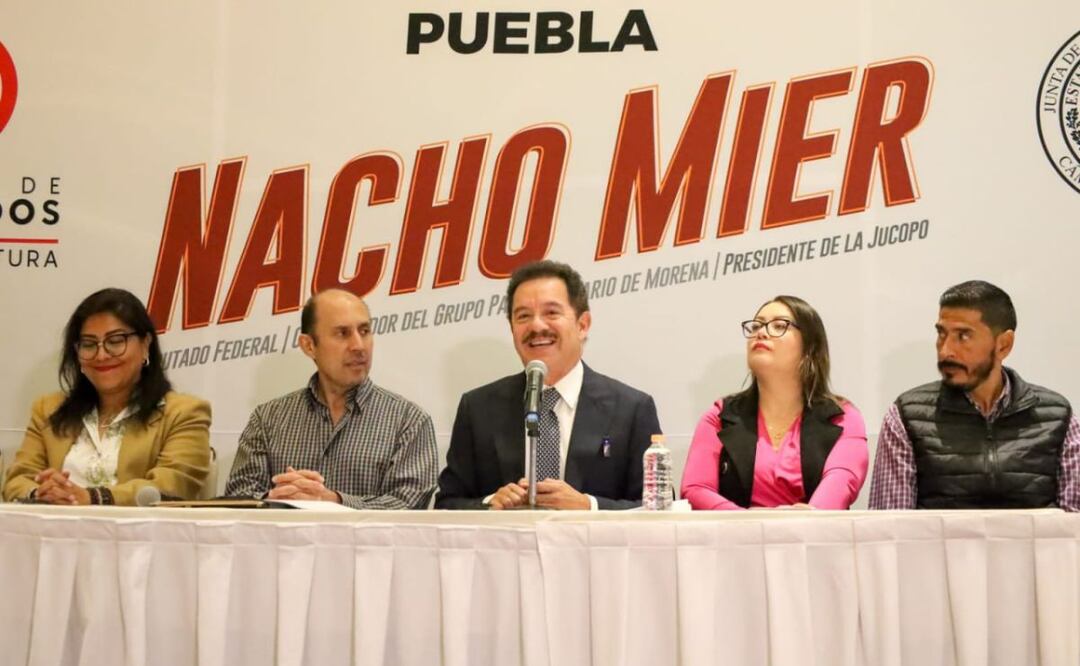 Nacho Mier, el coordinador de la bancada de Morena, anunció una caravana para visibilizar la trata de personas en Puebla | Foto: Especial