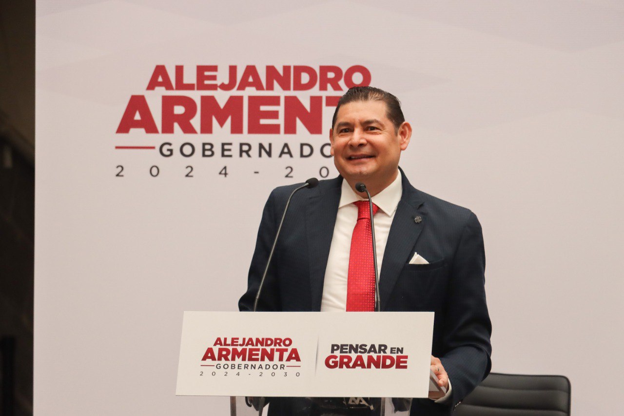Alejandro Armenta se pronuncia a favor de despenalizar el aborto y los derechos de las mujeres