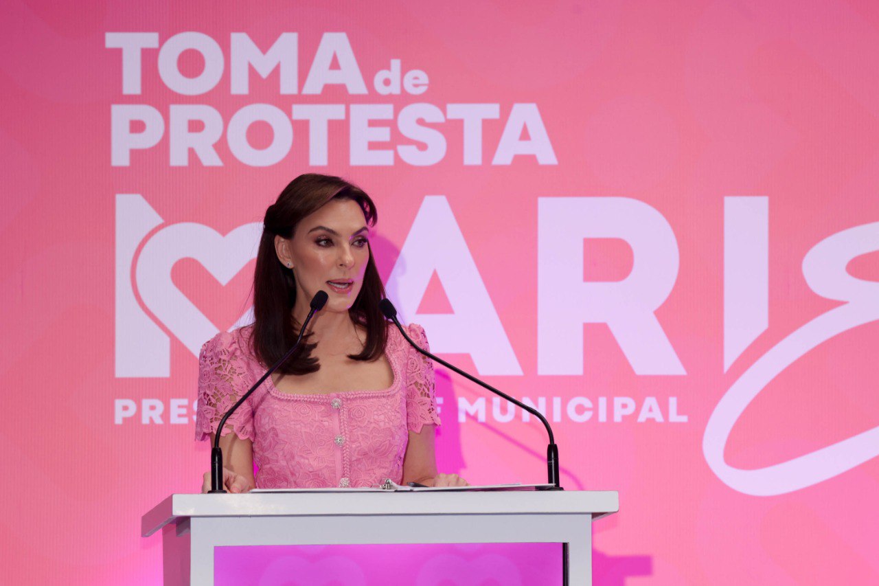 Mari Elise rinde protesta como presidenta del DIF Municipal en Puebla