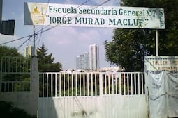 Nueva amenaza de tiroteo en Puebla, policías vigilan Secundaria Federal 11