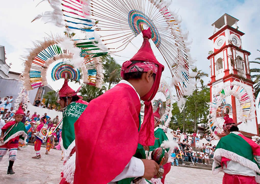 Así es la Danza de los Quetzales, el ritual prehispánico que sobrevive en Cuetzalan