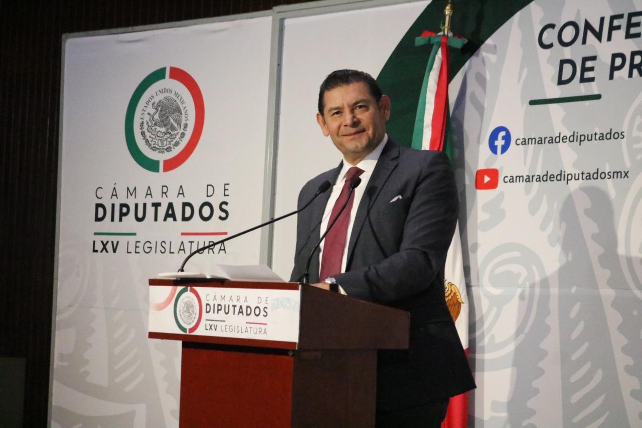 Alejandro Armenta anuncia reformas en materia de seguridad laboral
