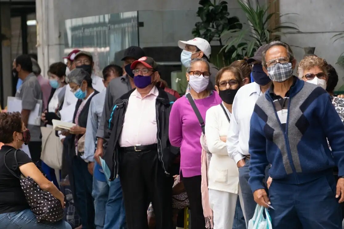 Quienes pueden beneficiarse de esta ventaja son aquellos que han cotizado en el IMSS desde el 1 de julio de 1997 o en el ISSSTE desde 2007 bajo el régimen de cuentas individuales.

Foto: Producción El Universal Puebla