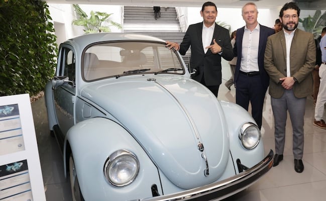 Gobiernos federal y estatal contribuyen en conciliación entre empresa y sindicato de Volkswagen