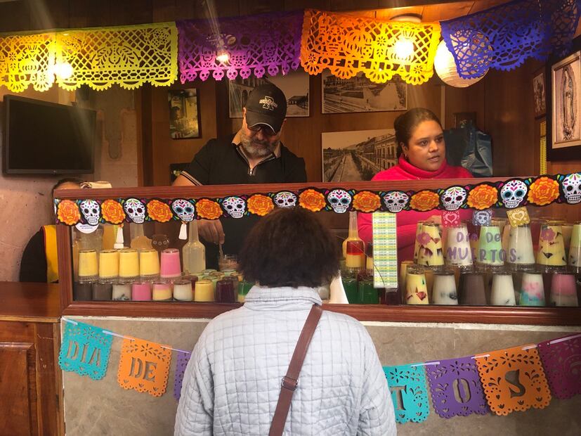 Si visitas Teziutlán no olvides probar las ricas gelatinas con rompope | Fotos de Angeles Bretón