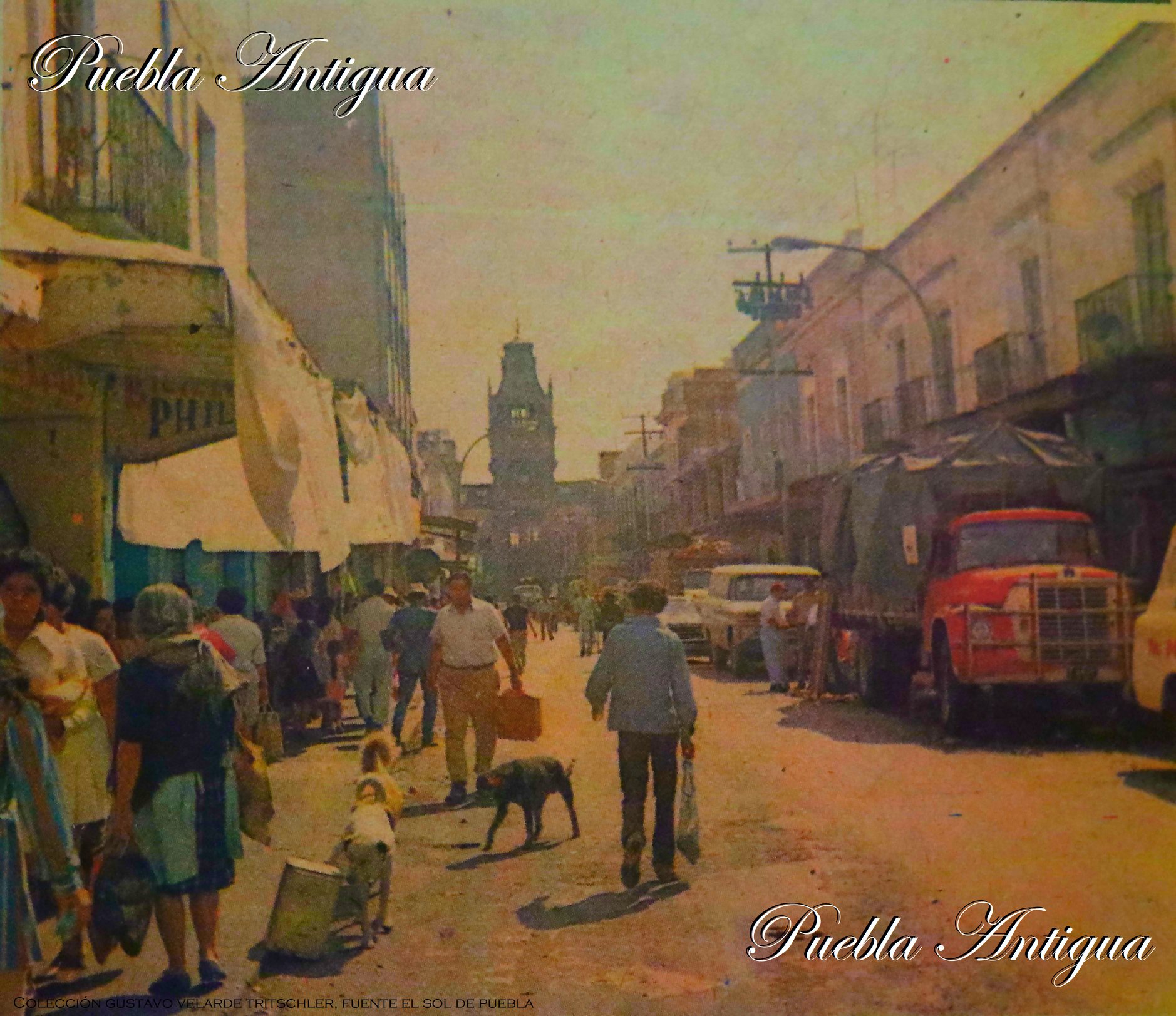 Calle de los Gallos Puebla Antigua | Foto: Colección Gustavo Velarde Tritschler