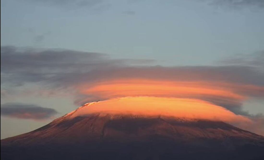 La actividad del volcán Popocatépetl se mantiene en Amarillo Fase 2 | Foto: Webcams de México