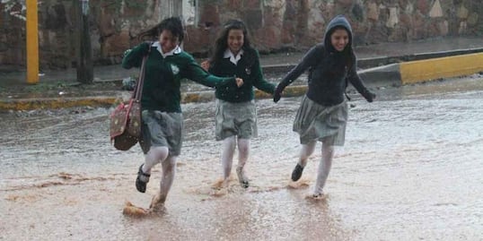 ¿Cuándo regresan las escuelas en Puebla a clases tras la suspensión por la tormenta Chris?